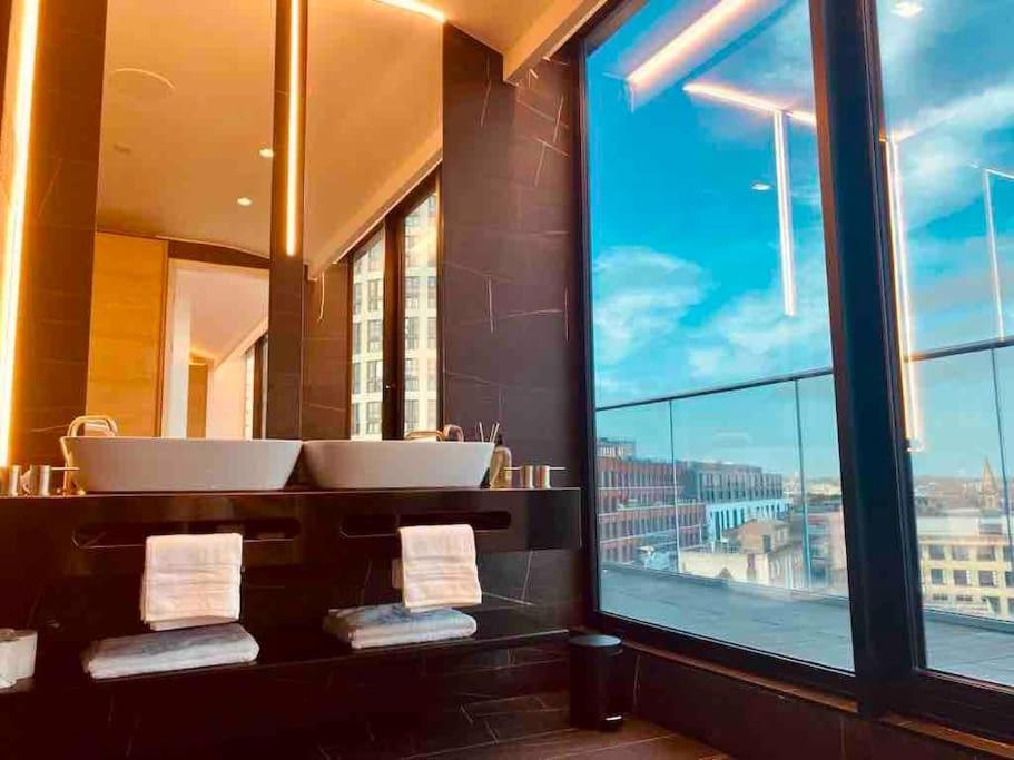 Large 3 Bed 3 Bathrooms Penthouse With Terrace And City Views In London Eksteriør bilde
