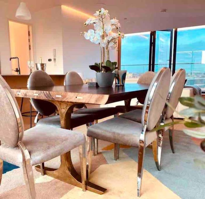Large 3 Bed 3 Bathrooms Penthouse With Terrace And City Views In London Eksteriør bilde